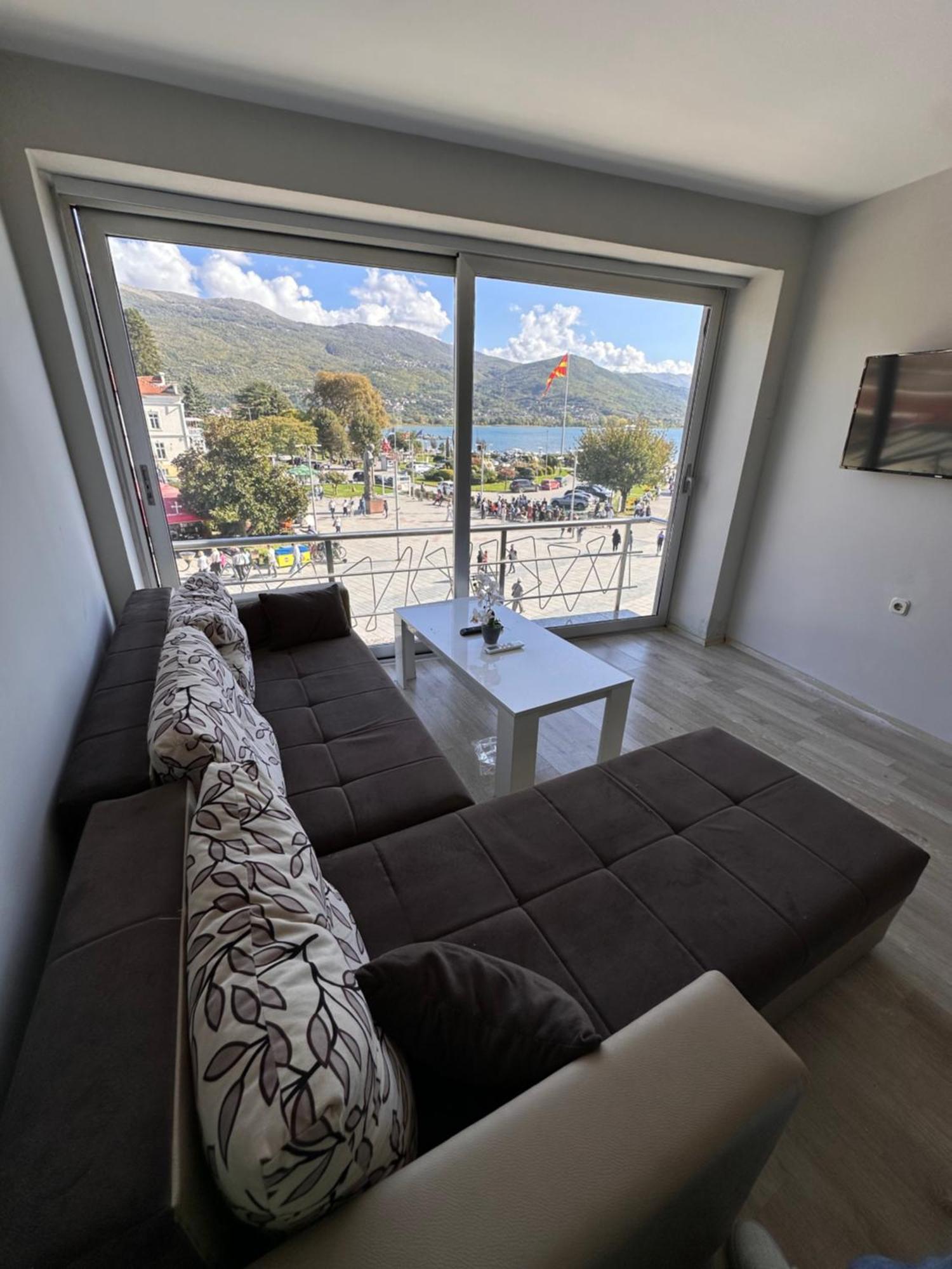 Square Apartment Ohrid