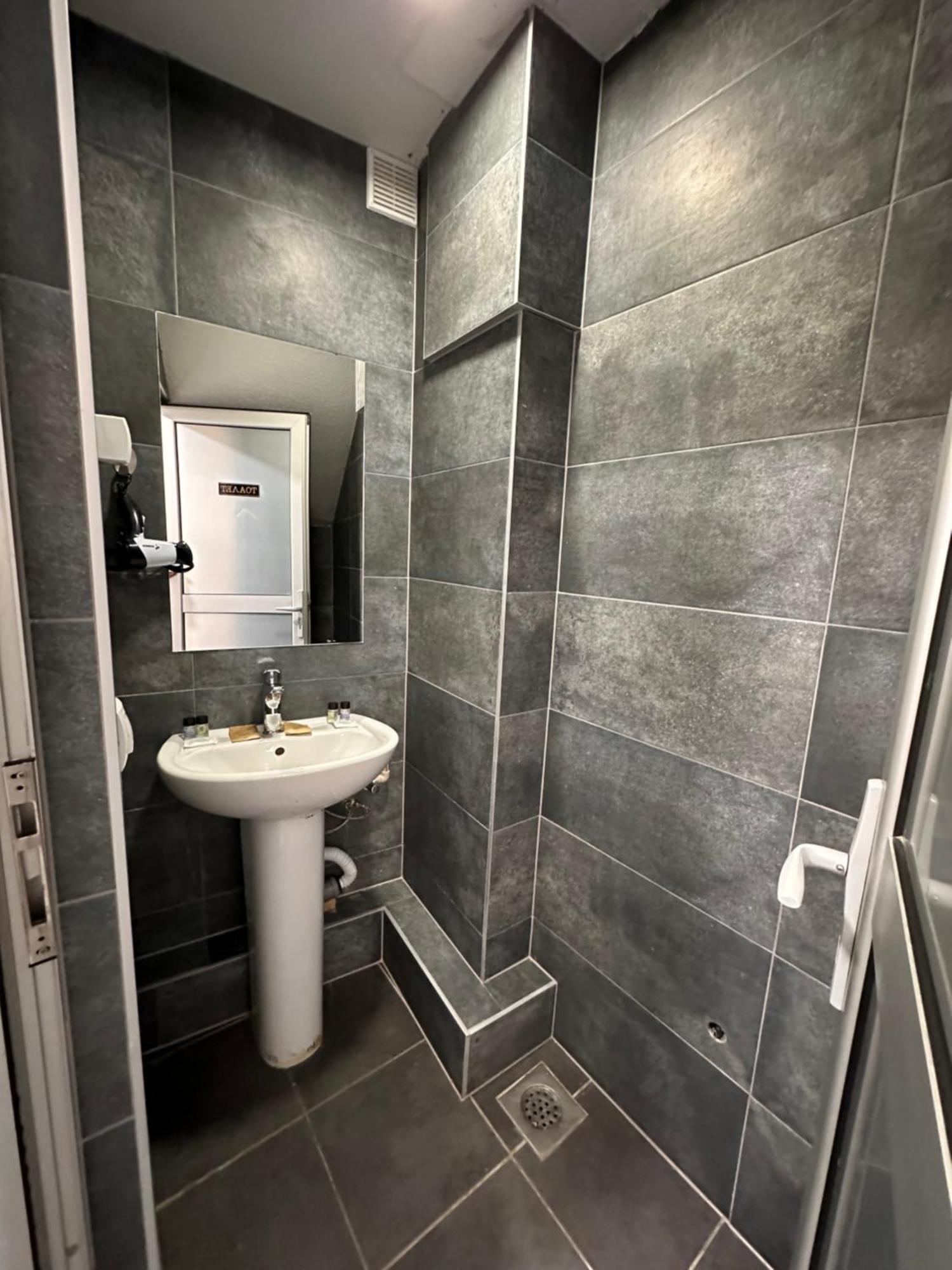 Square Apartment